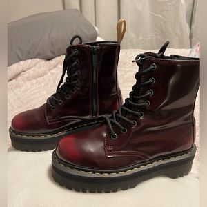 Platform DR MARTENS